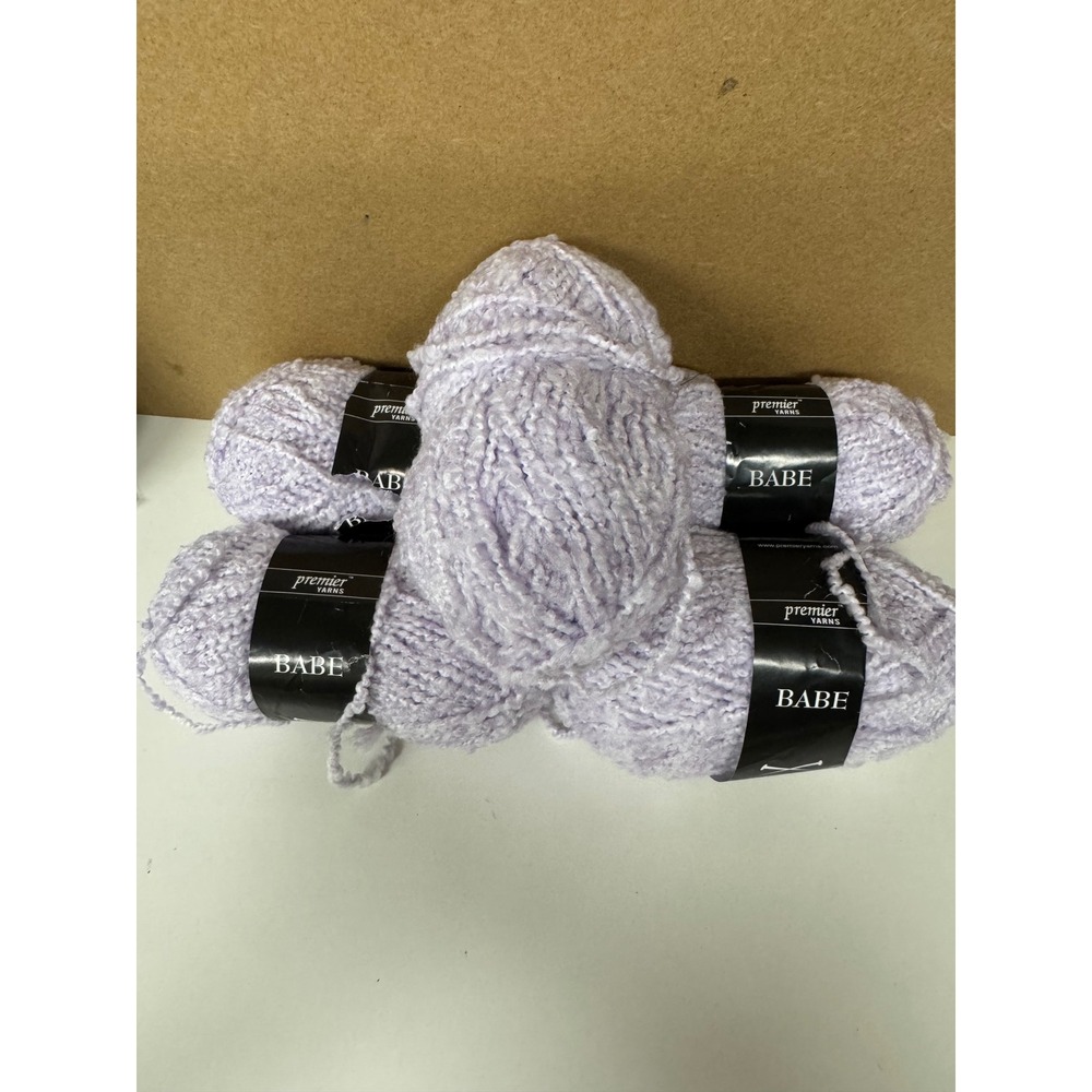 Premier Yarns Babe Lilac Purple Bulky Yarn 5 Skeins plus Bonus Plum Fuzzy Yarn